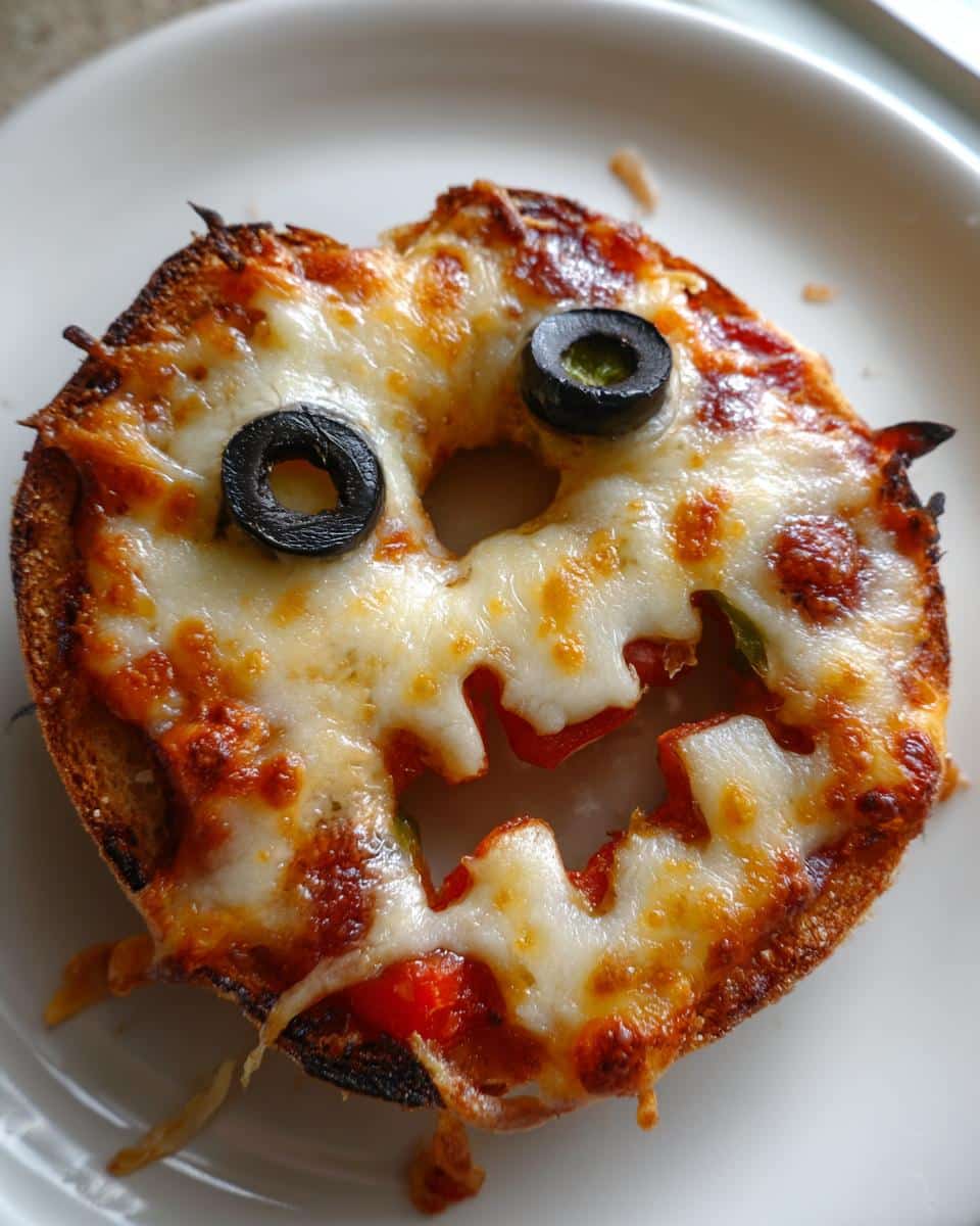Ghostly Pizza Bagels - detail 3